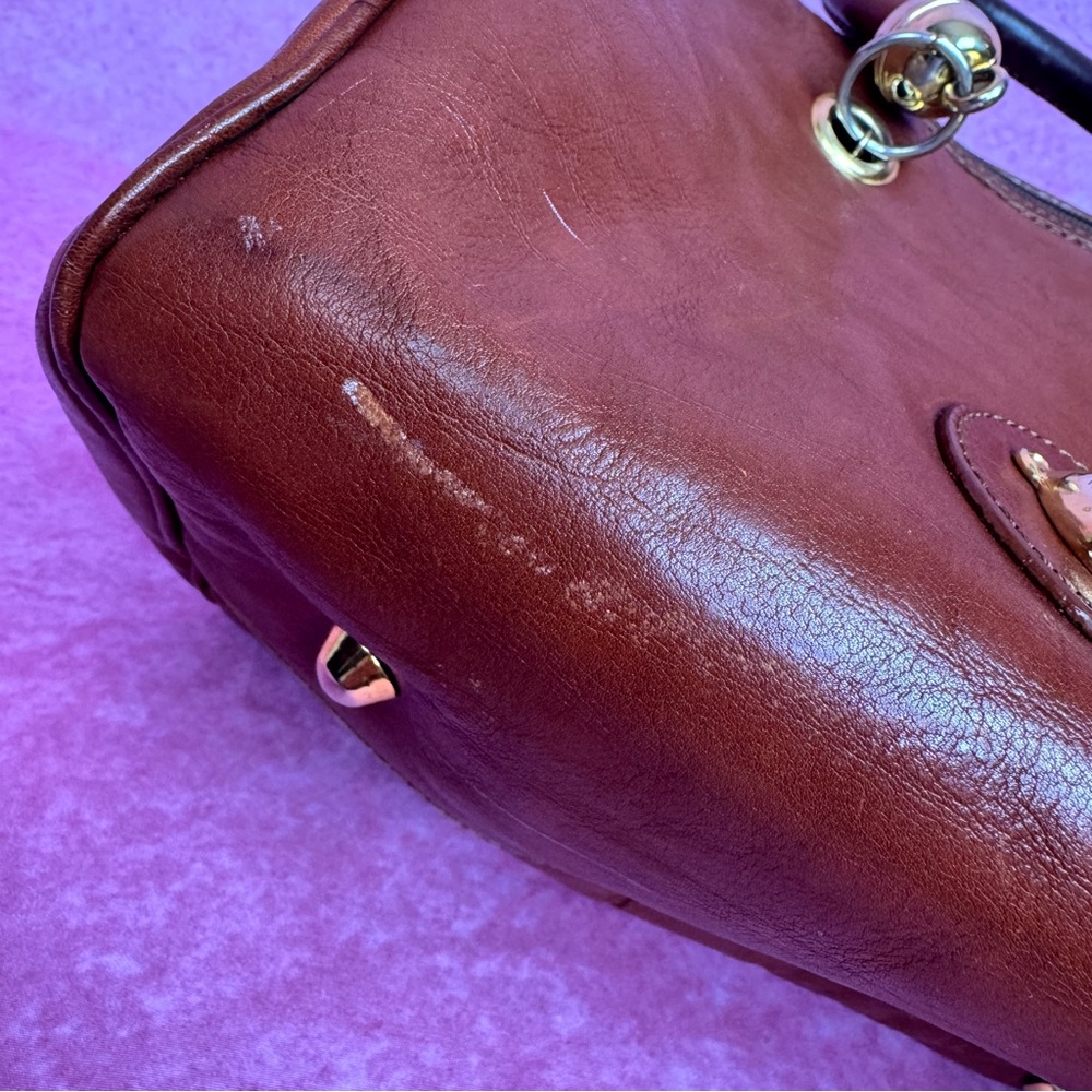 260. Brown Leather Handbag Satchel w/ Gold Lion Hardware made in Italy 🟫 - Picture 9 of 9